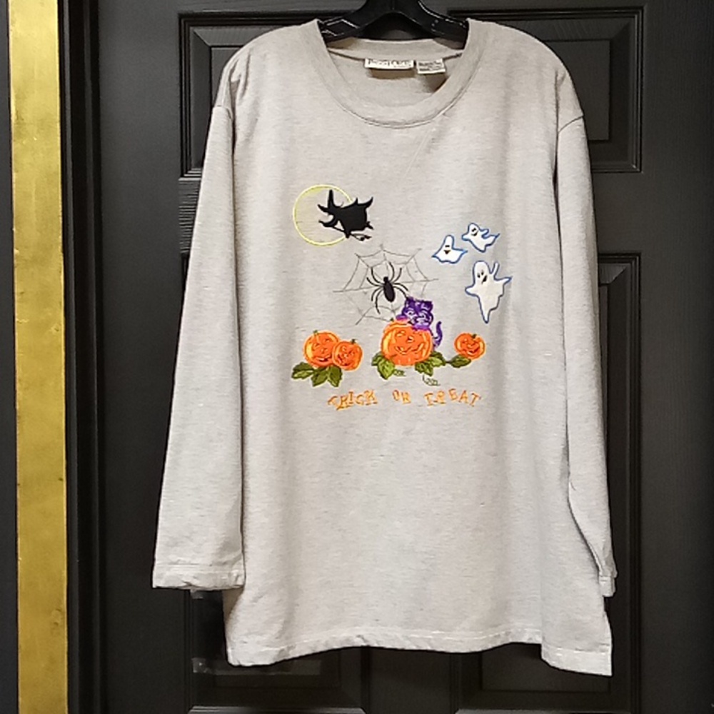 Grey Long Sleeved Haloween Sweatshirt